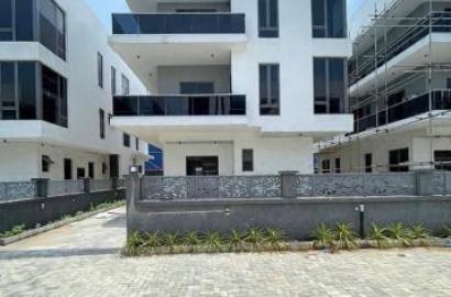 6 bedroom detached duplex for sale