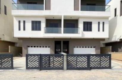 4 bedroom semi-detached duplex for sale
