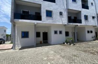 4 bedroom terraced duplex for sale