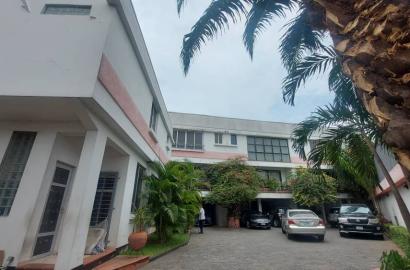 To let at ikoyi south awolowo road