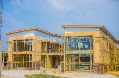 Newly Built Shopping Complex ₦ 700,000/sqm