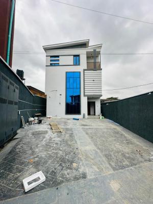 4 bedroom semi-detached duplex for sale