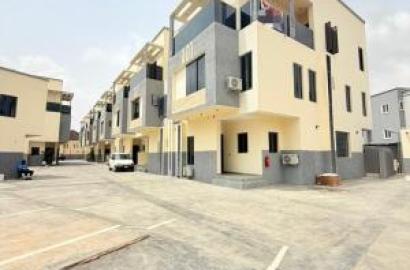 4 bedroom terraced duplex for sale