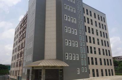 HOTEL FOR URGENT SALE IN THE HEART OF ABUJA TOWN