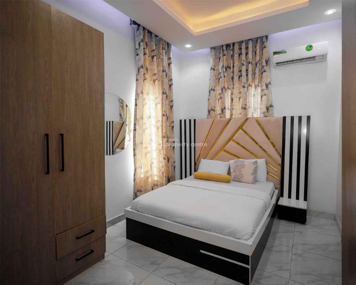 5 bedroom detached duplex short let